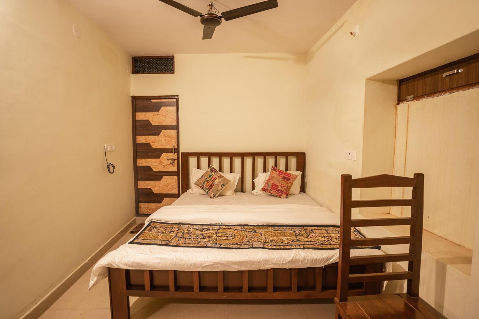 Hotel Relax Inn Jaisalmer Room photo