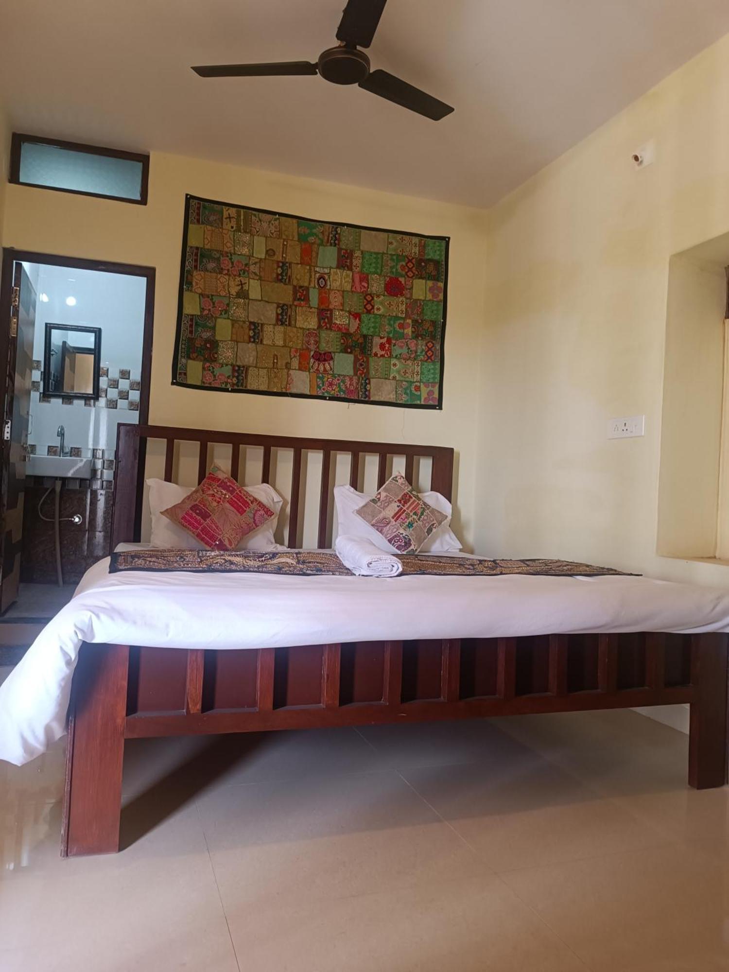Hotel Relax Inn Jaisalmer Room photo